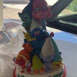 Trolls Happy Holidays Figure Statue 