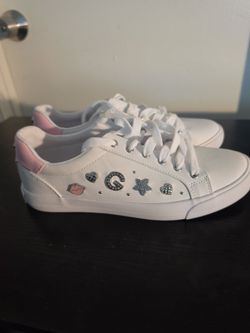 GBG Sneakers
