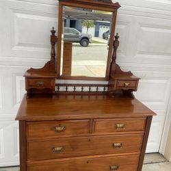 Antique Furniture 