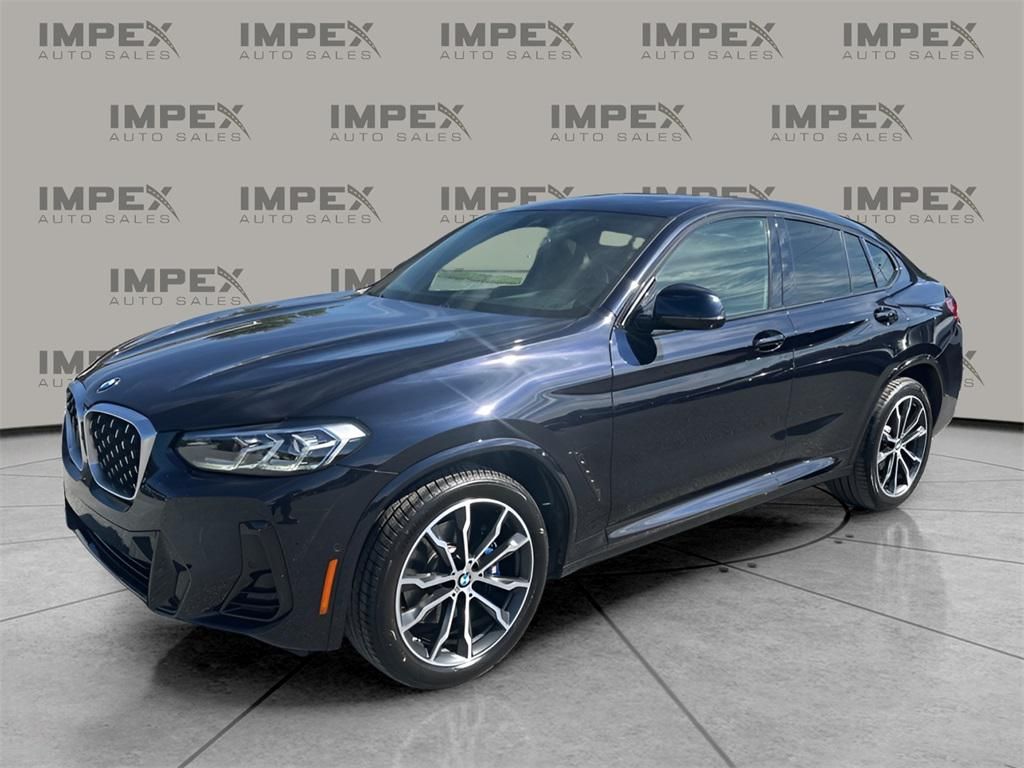 2022 BMW X4