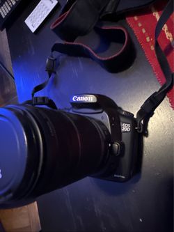 Canon EOS 20D 8.2MP DSLR Camera - with Canon EFS 55-250mm Lens with Image Stabilizer