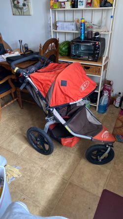 Bob jogging stroller great condition