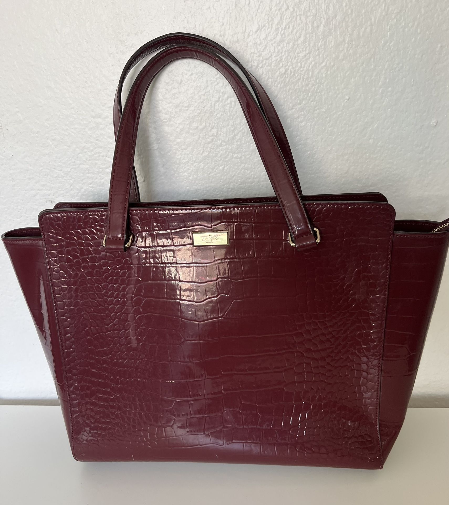 Kate Spade Cherrywood Red Burgundy Bristol Drive Croc Elissa