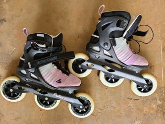 rollerblades
women