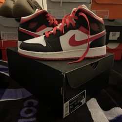 Jordan 1’s Size 6.5