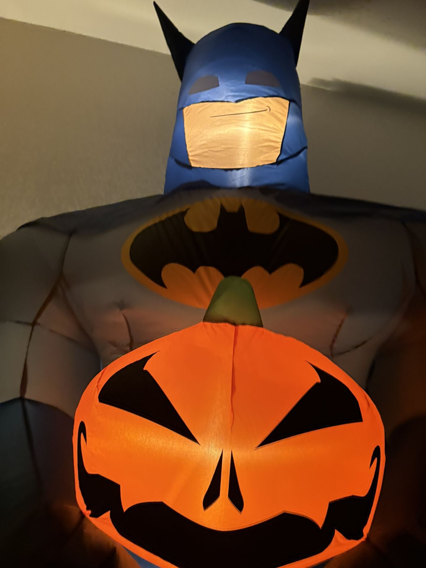 2024 9ft Batman With Pumpkin And Cape Gemmy