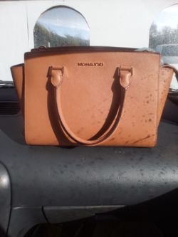 MICHAEL KORS
