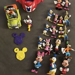 Mickey And Friends Figured And Vehicles 