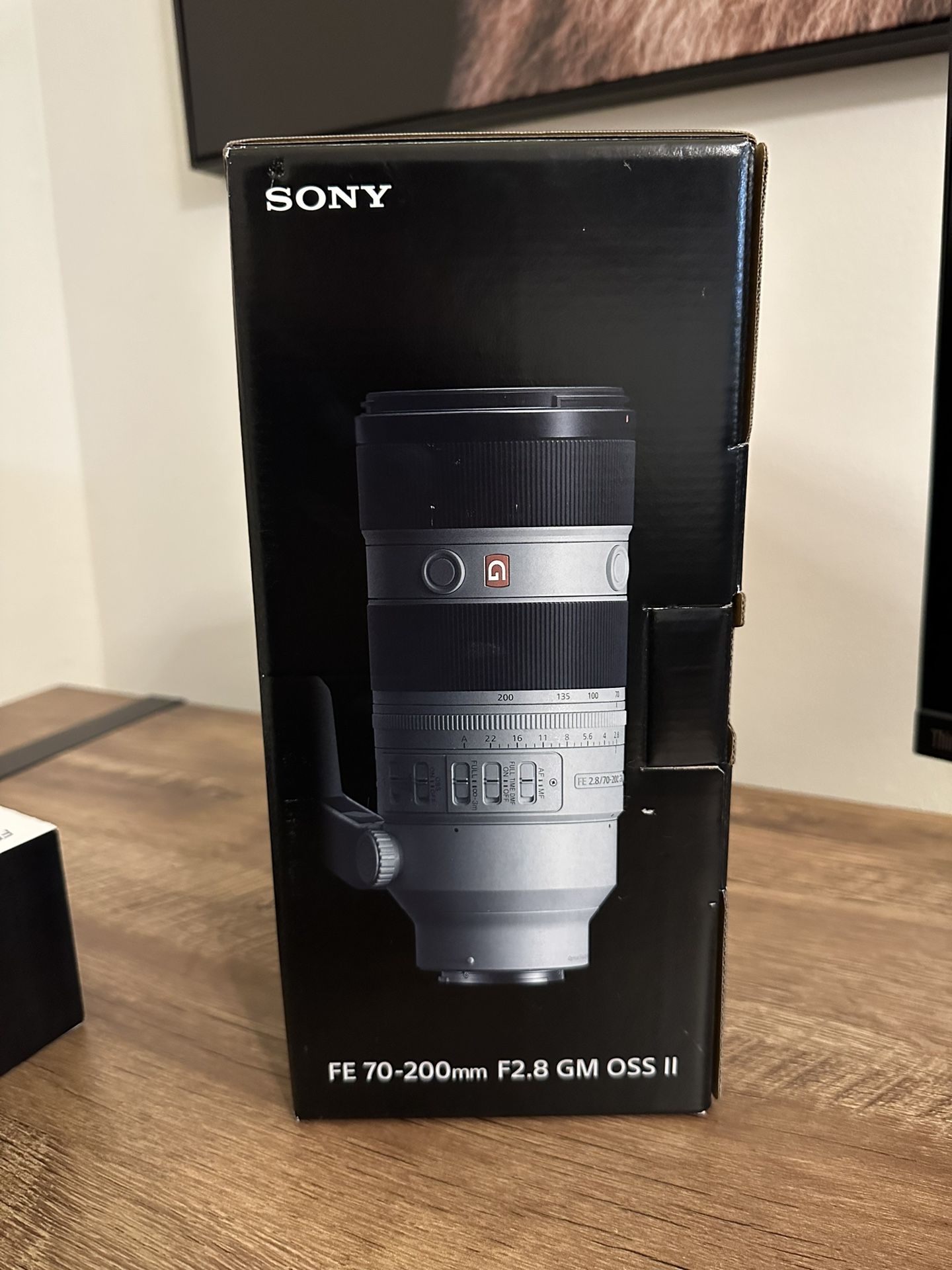 Sony - FE 70-200mm F2.8 GM OSS II Full-Frame Telephoto Zoom G Master E mount Lens - White