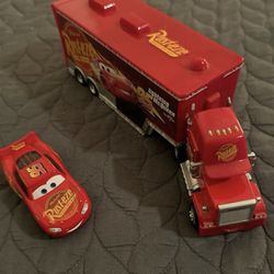 Disney Pixar Cars 3 Mack and McQueen