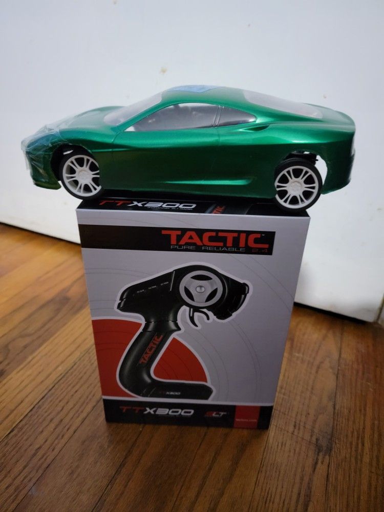 Xray M18 RC Car - RTR - New