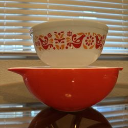 Vintage Pyrex Set Of Two