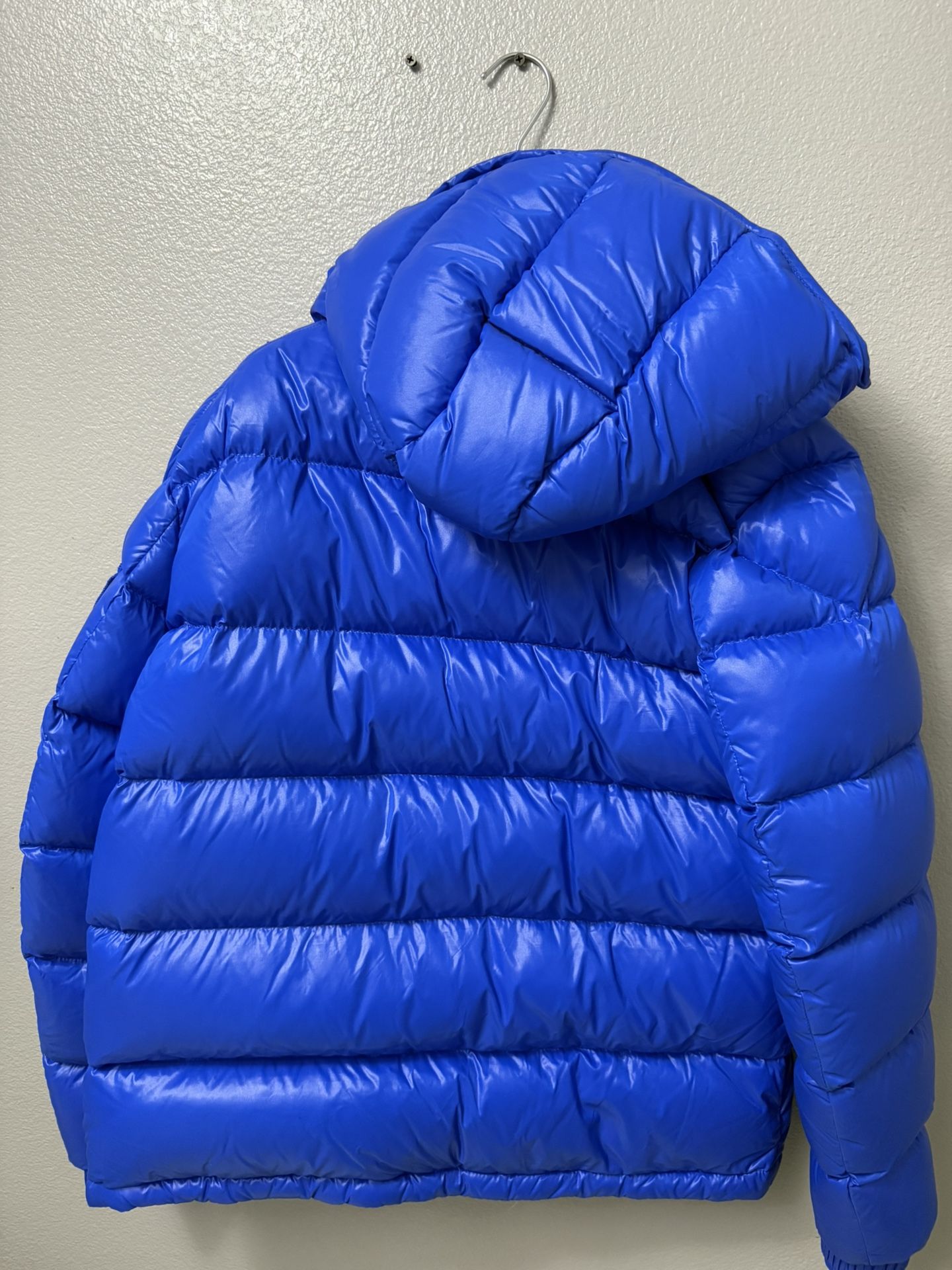 Moncler Puffer Jacket In blue Size 4 