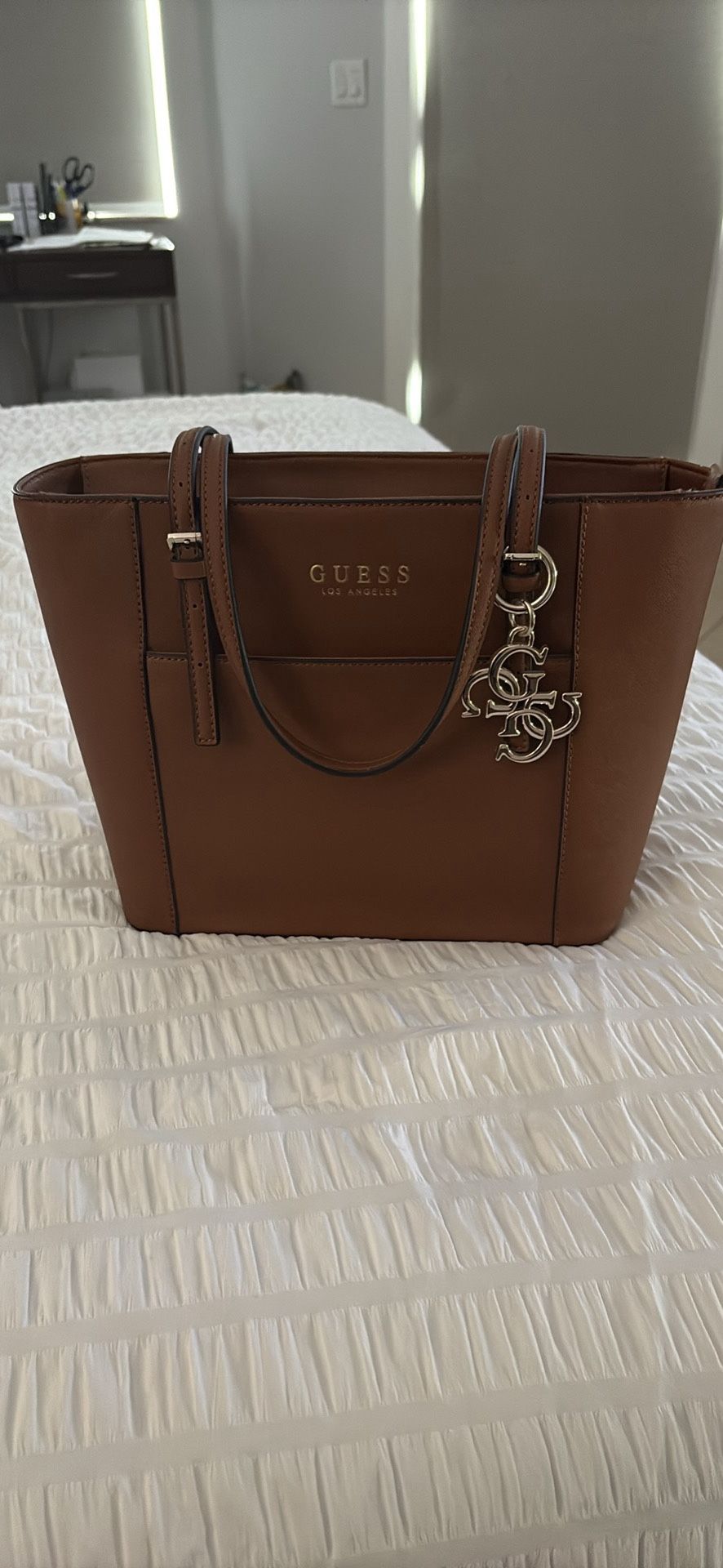Guess Tote 👜 Bag