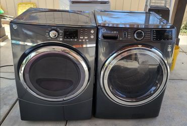GE.  washer and dryer set