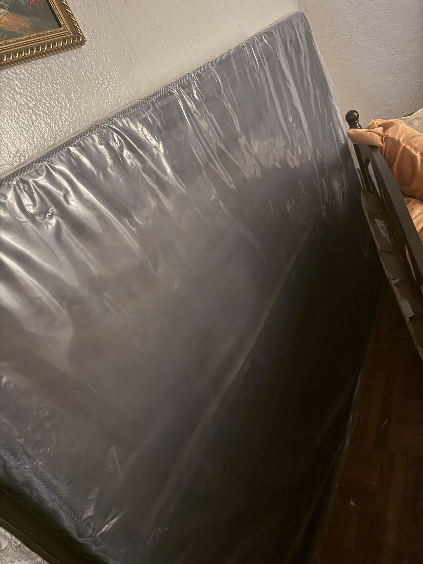 Full size Box spring