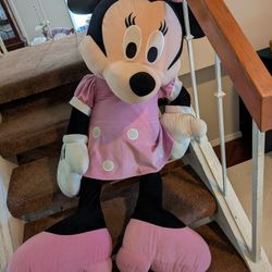 4ft Tall Minnie Mouse Plushie