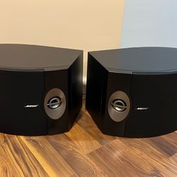 Bose 301 V Speaker Right and Left