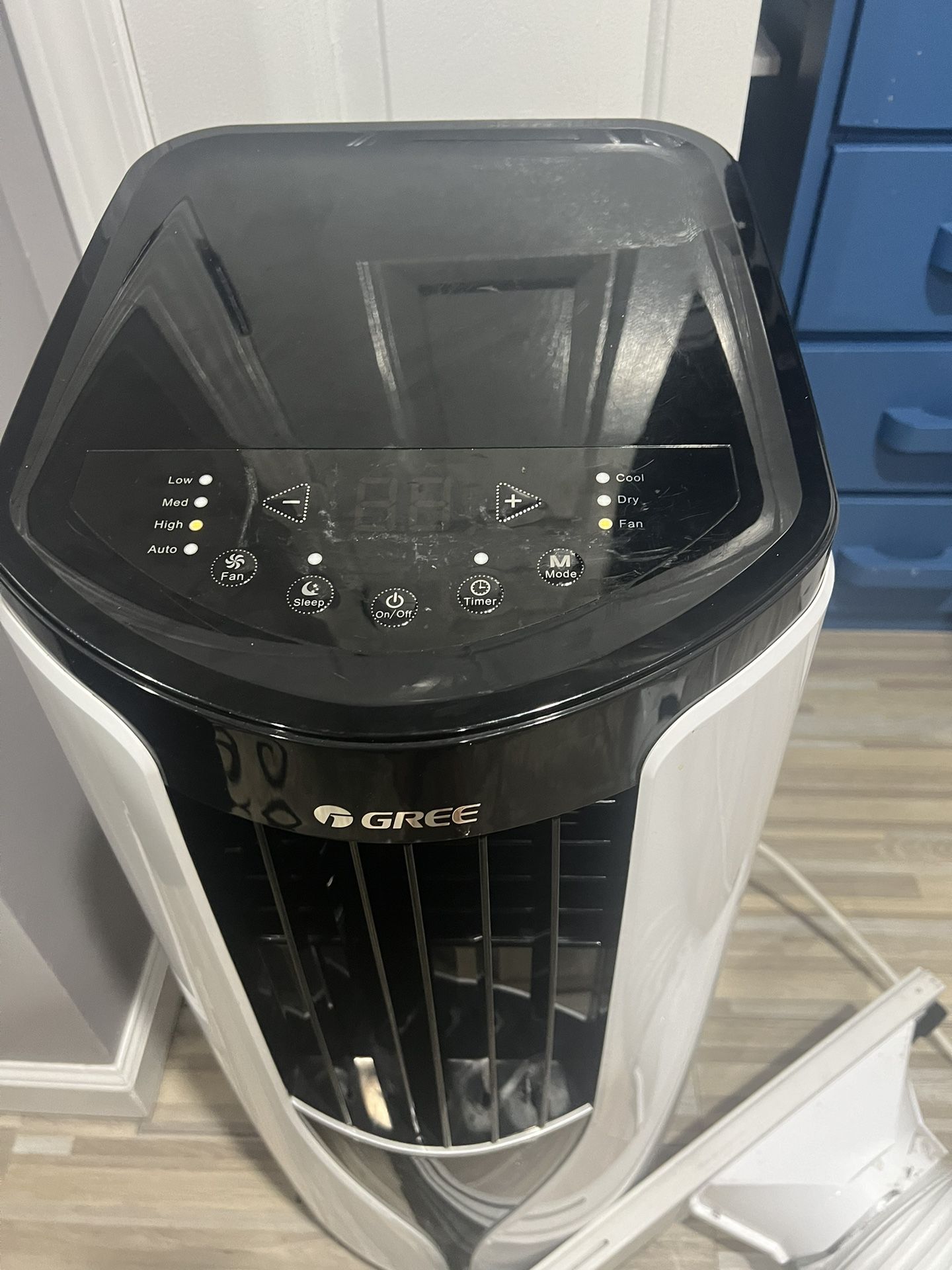 Gree Air Conditioner Used With Remote Control