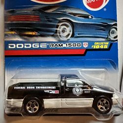 2000 Hotwheels Dodge Ram 1500 International Card "Federal Drug Enforcement" 1/64