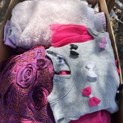 8.5x11 Box Of Girl Clothes 6-12 Months 