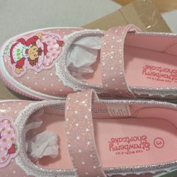 Strawberry Shortcake Shoes Size 3 Big Girls 