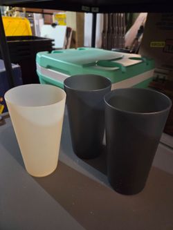 Set of cups