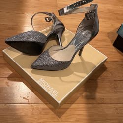MK Heels Brand New Size 7.5