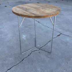 Seawood End table 