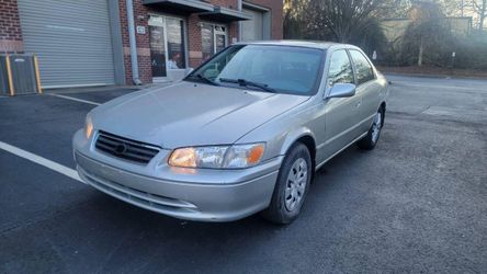 2000 Toyota Camry