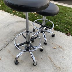 Adjustable Rolling Barstools 