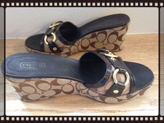 Coach Original Wedge Pumps Size 8.5