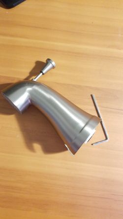 Price Fister Tub Spout