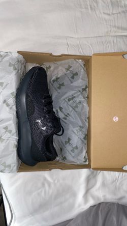 Men’s running shoes