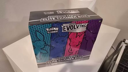 PKC Evolving Skies Etb