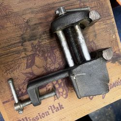 Bench vVise For Hobbyist, 6”