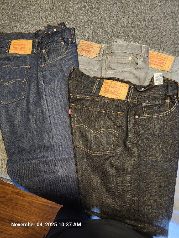 New Levi 501 Regular Fit