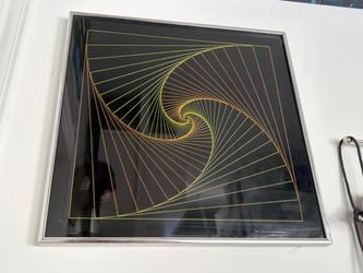 UV-reactive String Art