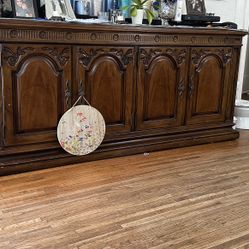 Accent Cabinet 