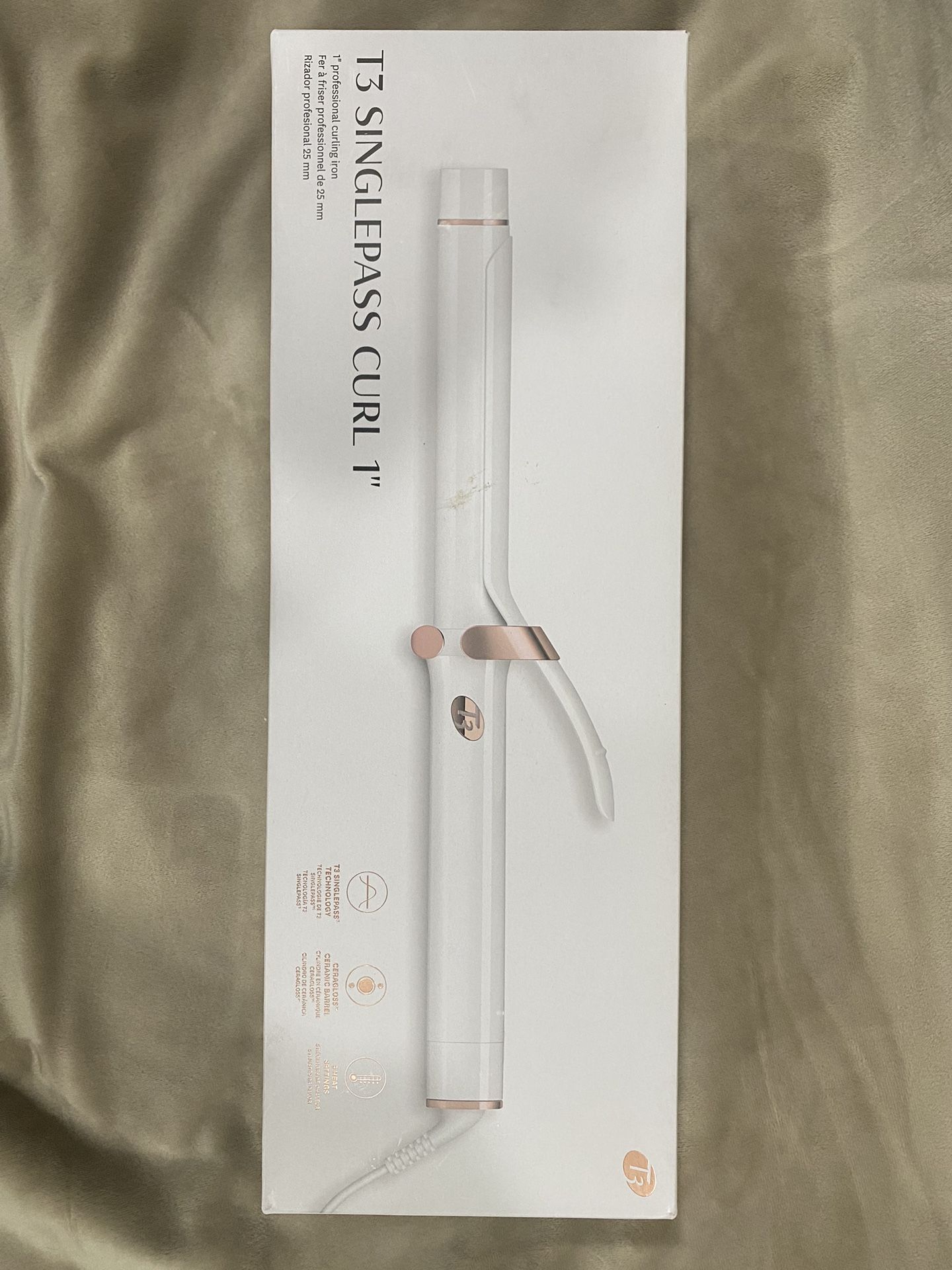 T3 SinglePass Curl Professional Curling Iron Custom Blend Ceramic Long Barrel Curling and Wave Iron with Adjustable Heat Settings for Shiny Smooth Cur