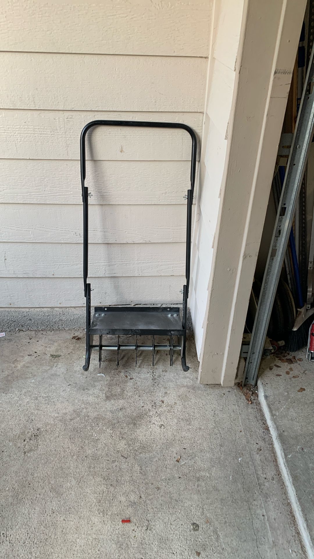 Push Spike Aerator