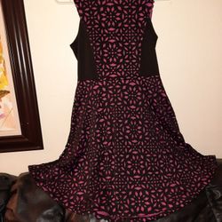 Formal Fancy DRESS Black And Pink size 16 It Is In Perfect