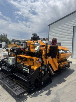 2022 Leeboy 8510 Asphalt Paving Machine
