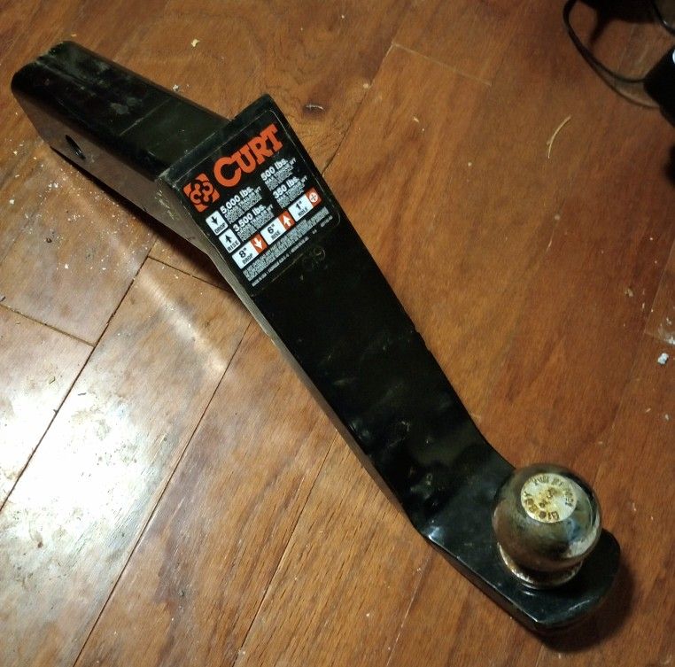 Curt 8 Inch Drop Hitch