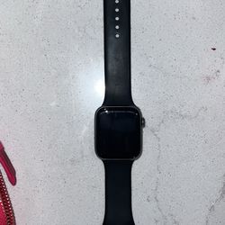 Apple Watch Series 7 Size 40