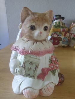 Cookie jar collectables
