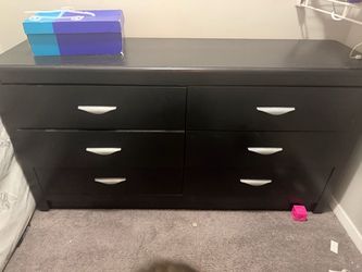 Black 6-Drawer Dresser and 3-Drawer Media Chest Set
