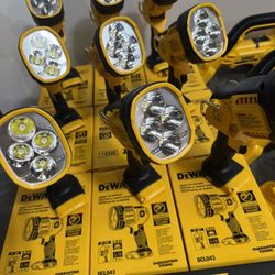 DEWALT, DCL043, 20V MAX JOBSITE LED Spotlight 