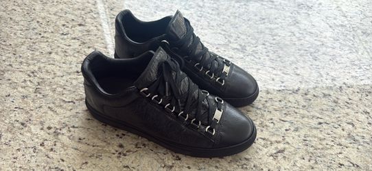 Balenciaga Arena Size 8