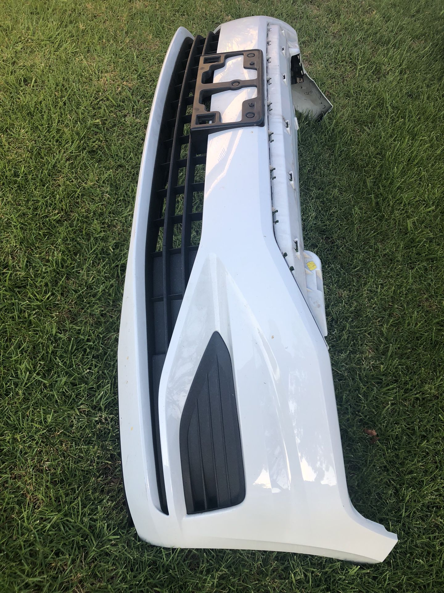 2019 VW Jetta Front Bumper OEM Complete 